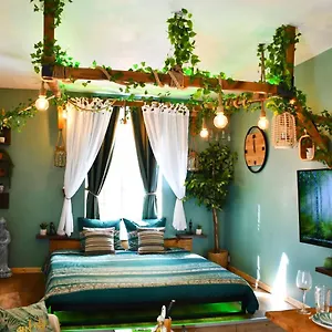 https://le-patio-h24cosyportplagewifinetflix.fr-provencehotel.com